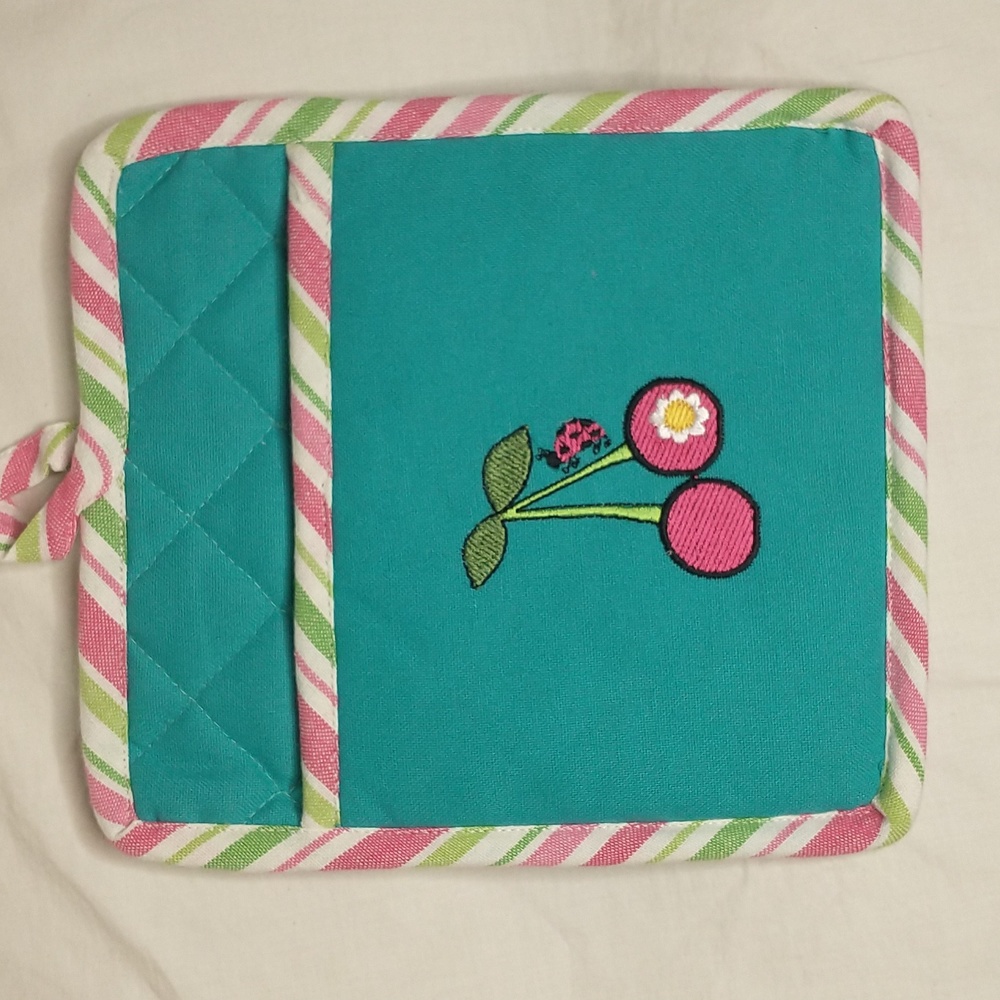 🏠 🍒 Ritz Cherry Pot Holder